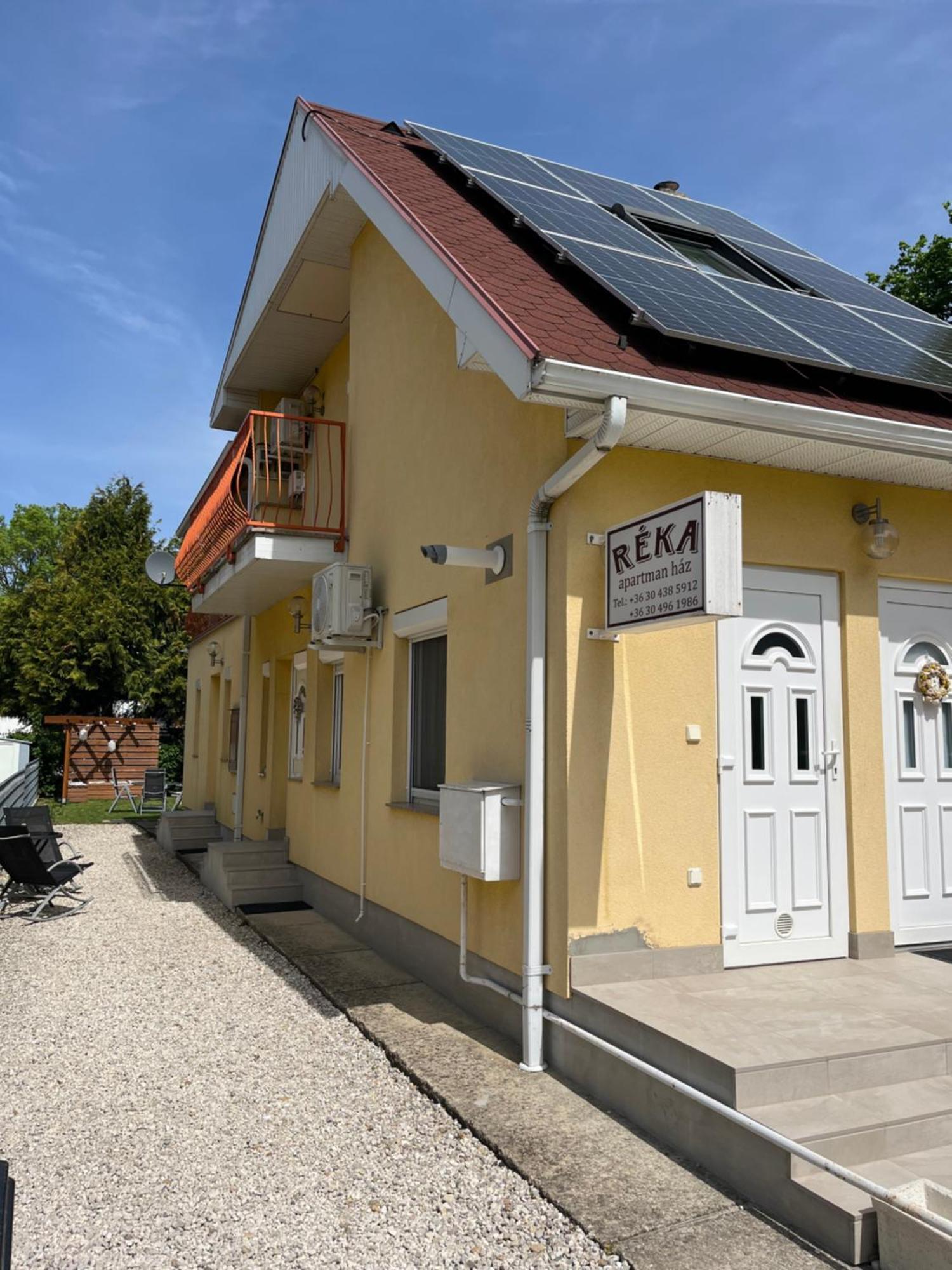 Réka Apartmanház Bük Exterior foto
